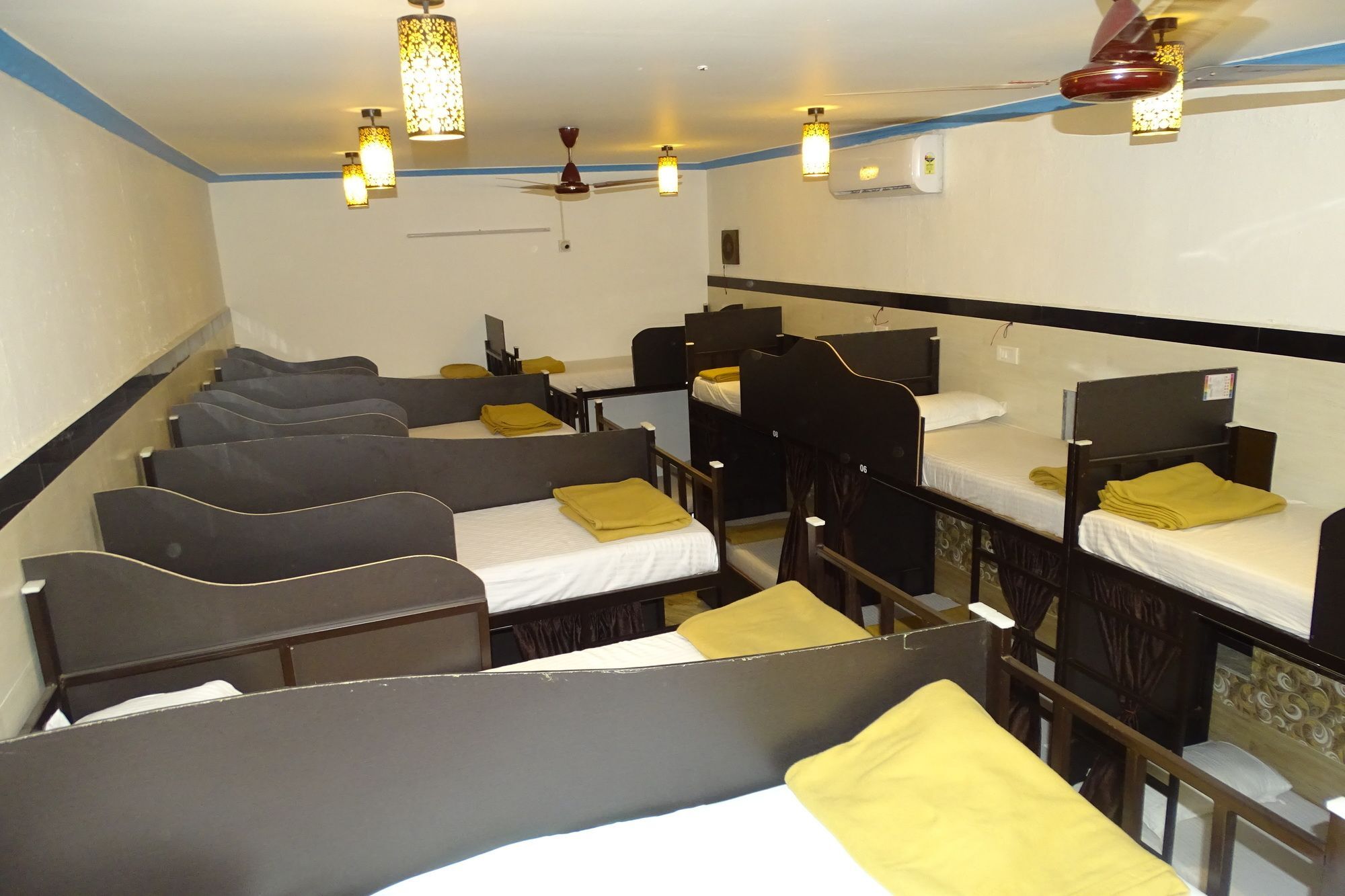 Sunshine Backpackers, Airport Hostel Mumbai Ngoại thất bức ảnh